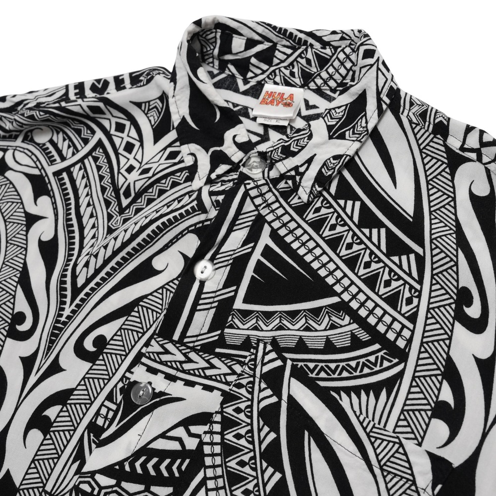 Hula Bay Aloha Shirt Mens XL‎ Black White Polynesian Tribal Rayon Short Sleeve